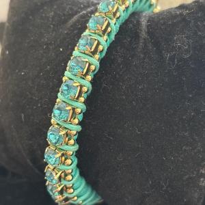 Photo of Cute turquoise bracelet