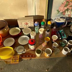 Photo of $1-$7 AMAZING NEW/LIKE NEW ITEMS, KITCHENWARE, LOTS OF FALL AND CHRISTMAS DECOR