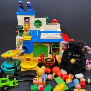 Photo of LOT 142B: Vintage 1977 Fisher Price Play Family Sesame Street Clubhouse w/ Chara
