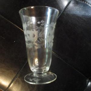 Photo of 6 Flower Etched Glasses