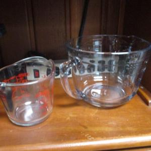 Photo of Pair of Anchor Hocking Glass Measuring Cups