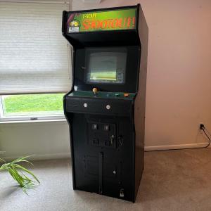 Photo of LOT 1L: Full Sized Billiards Arcade Game Machine - E-Scape Shootout Pool (works)