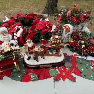 Photo of Holiday Decor Lot 9