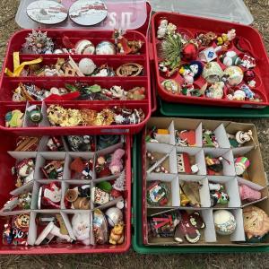 Photo of Ornaments Lot (Trays included)