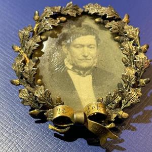 Photo of Antique Victorian Dated 1899 Wreath Photograph Pin/Brooch as Pictured.
