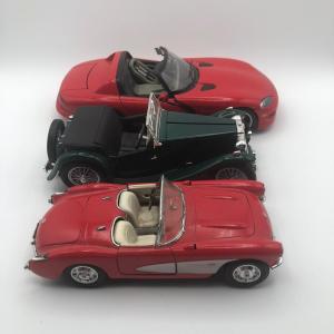 Photo of LOT 31L: 1/18 & 1/24 Scale Model Cars: Bruno Italy Dodge Viper RT110, Road Signa