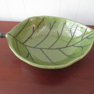 Photo of Cracker Barrel Leaf Bowl