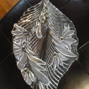 Photo of Glass Leaf Platter