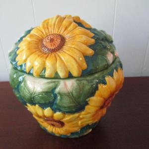 Photo of Sunflower Cookie Jar