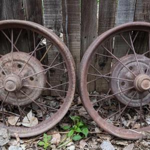 Photo of Straight Spoke Ford Wheels with Original Ford Center Cap