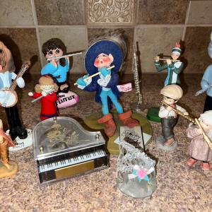Photo of Eccentric Band of Figurines