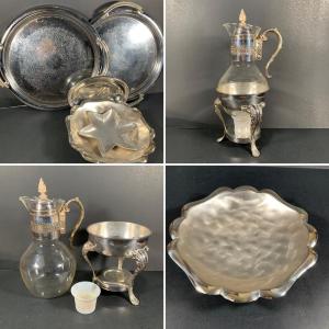 Photo of LOT 89 B: Vintage Coffee Carafe & Serving Dishes