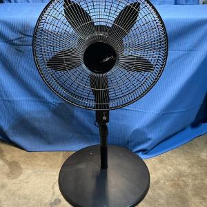 Photo of Lasko Oscillating Floor Fan