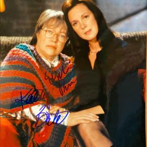 Photo of My Sister's Keeper Kathy Bates and Elizabeth Perkins signed TV movie photo