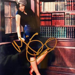 Photo of Maggie Gyllenhaal signed photo