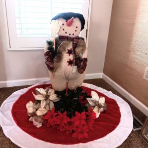 Photo of 32" FREESTANDING SNOWMAN AND SOME FAUX POINSETTIAS