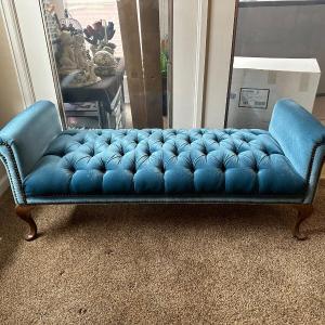 Photo of BEAUTIFUL BACKLESS ROLLED ARMED TUFTED BENCH