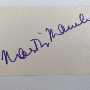 Photo of Martin Manulis original signature