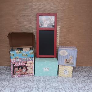 Photo of PRECIOUS MOMENTS 2006 COLLECTORS CLUB BOX, CHERISHED TEDDIES CIRCUS TENT AND MOR
