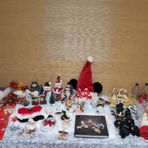 Photo of MANY VERY NICE ORNAMENTS AND OTHER CHRISTMAS DECORATIONS