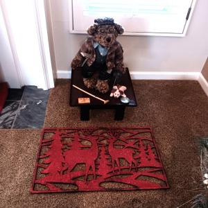 Photo of PLUSH BEAR WITH HIS HUNGRY DOG ON A MIKASA 4 LEGGED TRAY & A THICK RUBBER DOOR M