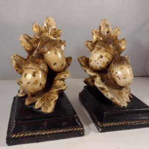 Photo of Pair of Oak Leaf and Acorn Design Composite Bookends
