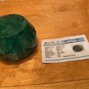 Photo of Huge Emerald With Certificate 3100 Carat