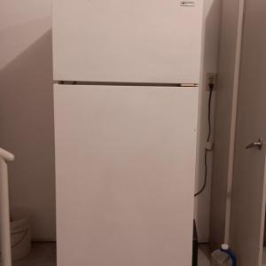 Photo of WHITE WESTINGHOUSE FROST FREE GARAGE REFRIGERATOR