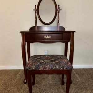 Photo of ELEGANT VANITY TABLE WITH TAPESTRY STOOL