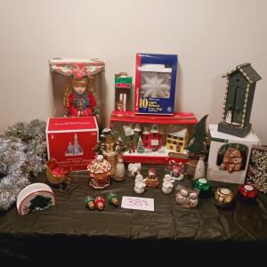 Photo of A WIDE VARIETY OF DECORATIONS