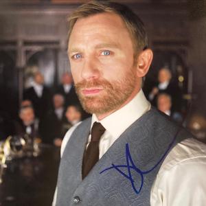 Photo of Daniel Craig Signed Movie Photo. GFA Authenticated