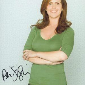 Photo of Peri Gilpin signed photo