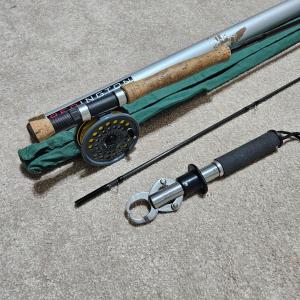 Photo of Redington 9' 10 Weight Fly Rod, Reel and Boga Grip (BWS-DW)
