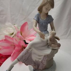 Photo of LLADRO 7612 PICTURE PERFECT 5TH ANNIVERSARY COLLECTORS SOCIETY