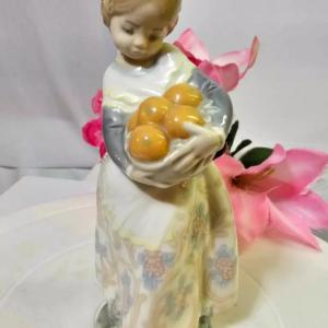 Photo of Vintage Lladro Valencia Girl Holding Oranges Figurine Porcelain