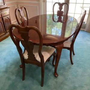 Photo of LOT 72D: Beautiful Universal Furniture Dining Table With Extra Leaf & Chairs
