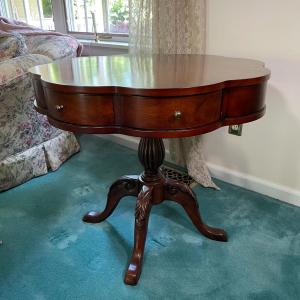 Photo of LOT 65F: Vintage Butler Plantation Cherry Collection Clover Pedestal Table