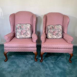 Photo of LOT 62F: 2 Matching Broyhill Queen Anne Style Lounge Chairs