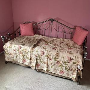 Photo of LOT 39Z: Victorian Style Bed Frame w/ Bed