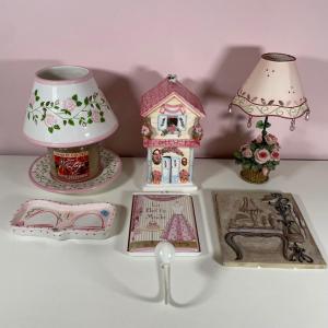 Photo of LOT 29Y: Pink Home Decor Collection