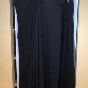 Photo of LOT 109B: Black Floor Length Formal Dresses - Size 6 Jones New York Evening, Siz