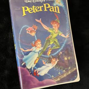 Photo of 1990 Peter Pan Black Diamond Edition The Disney Classics Collection VHS Tape 960
