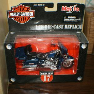 Photo of Maisto Harley Davidson Two Tone Die Cast Motorcycle