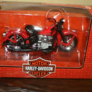 Photo of Maisto Harley Davidson Red Die Cast Motorcycle