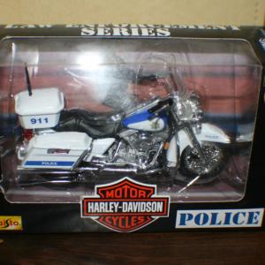 Photo of Maisto Harley Davidson Police Bike Die Cast Motorcycle