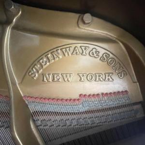 Photo of Steinway Grand Piano/ MODEL L/ Serial No: 263459/ well tuned.