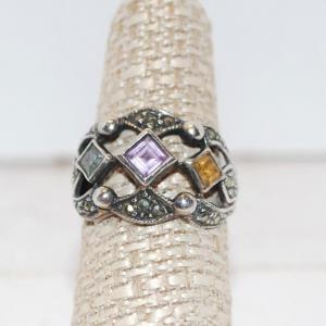 Photo of Size 7¾ Vintage Tri-Color Marcasite Minerals Ring on a Silver Tone Band (4.0g)