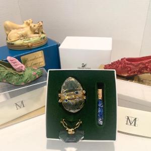 Photo of Limoges Trinket Box Swarovski Crystal Egg 2 NY Metropolitan Museum Shoe Ornament