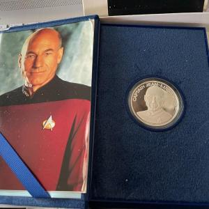 Photo of 1992 Star Trek Next Generation Captain Picard 1 oz. Silver Coin in Original Pack