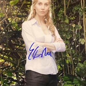 Photo of Lost Elizabeth Mitchell signed photo